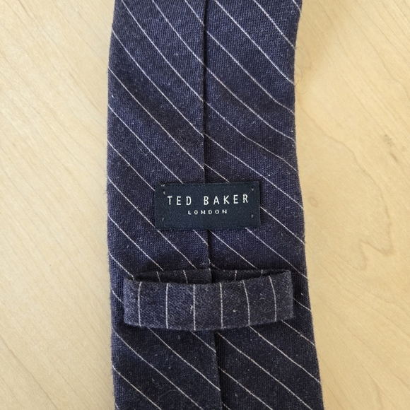 🇬🇧Ted Baker Dark Blue Cotton Pinstripe Tie - Picture 5 of 7